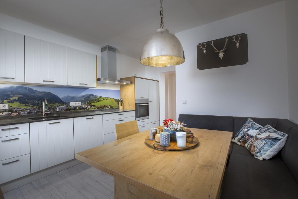 Appartement Nanske Капрун Екстериор снимка